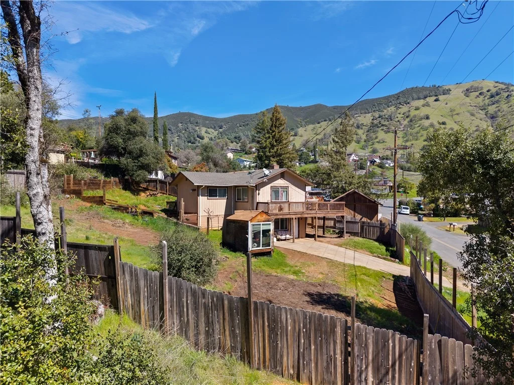 Photo of 6985 Floyd Way