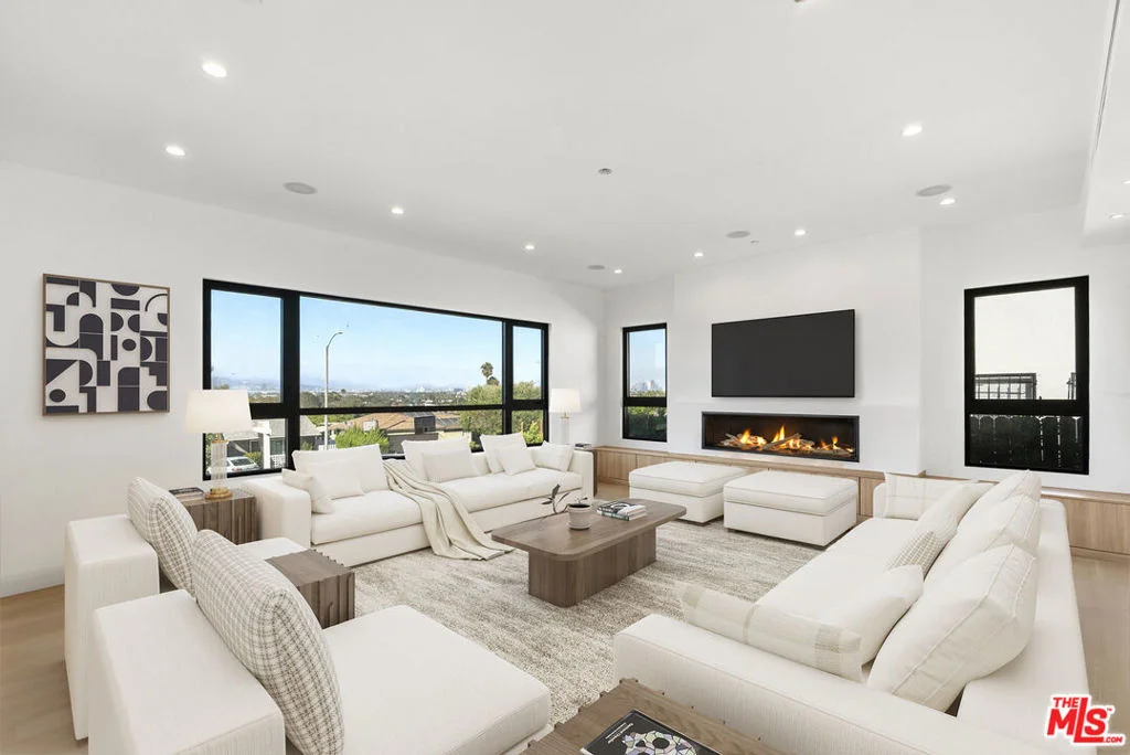 Photo of 5280 Sanchez Drive