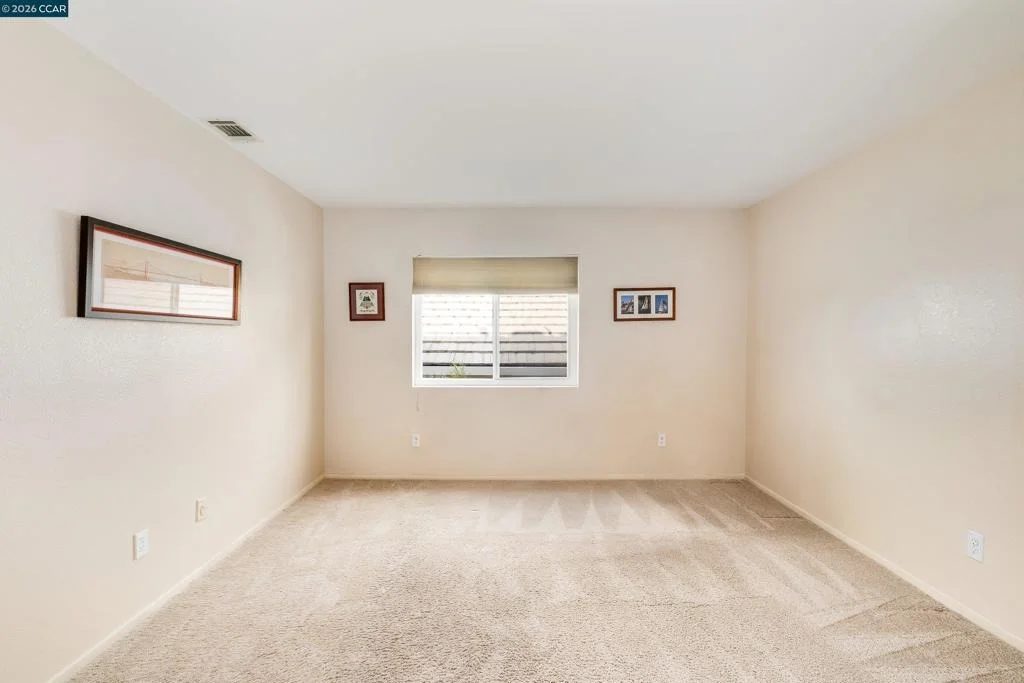 Photo of 1049 Feather Cir
