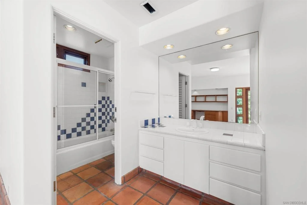 Photo of 2320 Camino del Collado