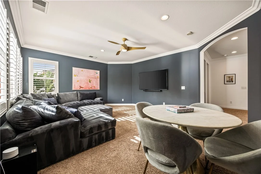 Photo of 37701 Oxford Drive