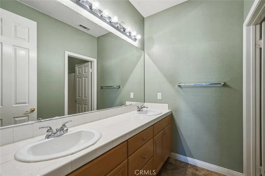 Photo of 3165 Forest View
