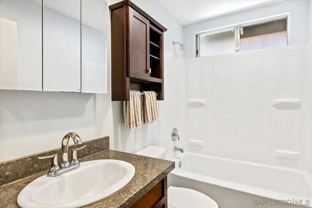Photo of 2337 Fallingleaf