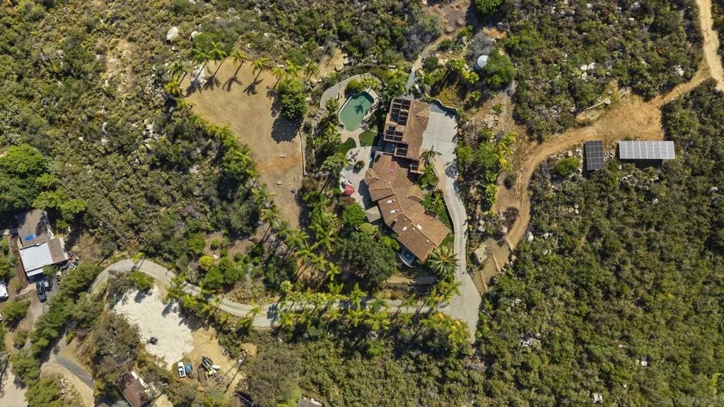 Photo of 14998 Budwin Ln