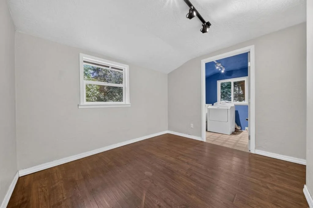 Photo of 121 Mahogany Way