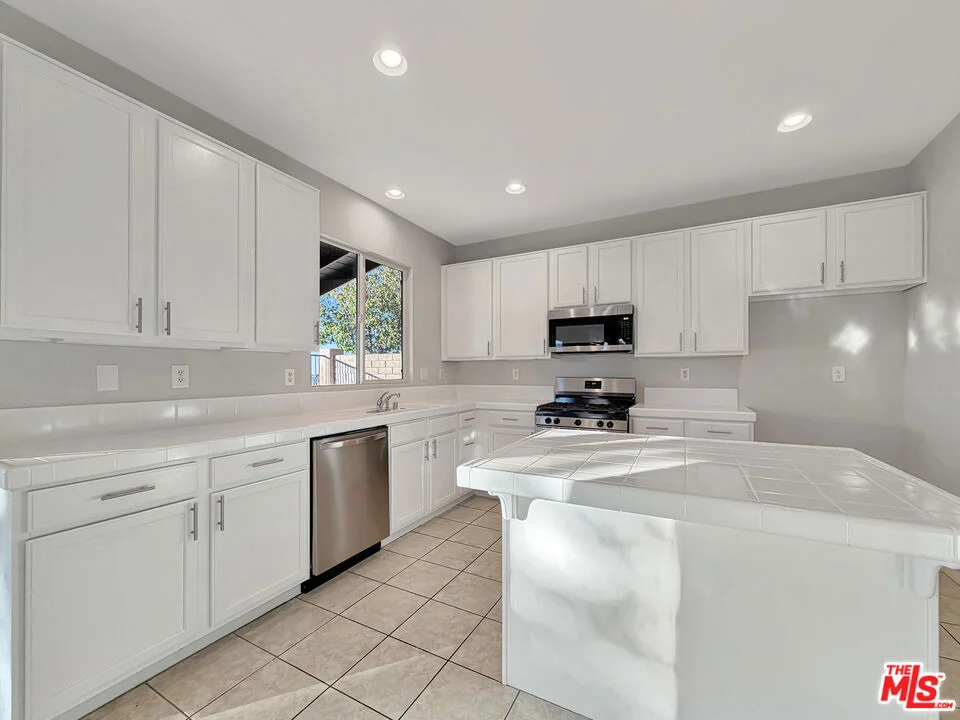 Photo of 2423 Carolyn Drive