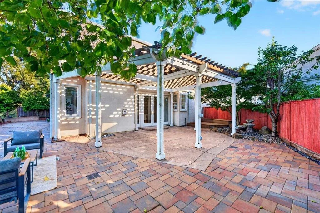 Photo of 232 Overlook Terrace