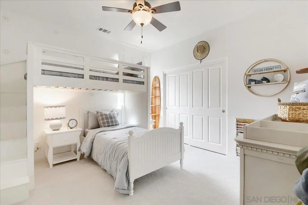 Photo of 6048 Cala Lily St
