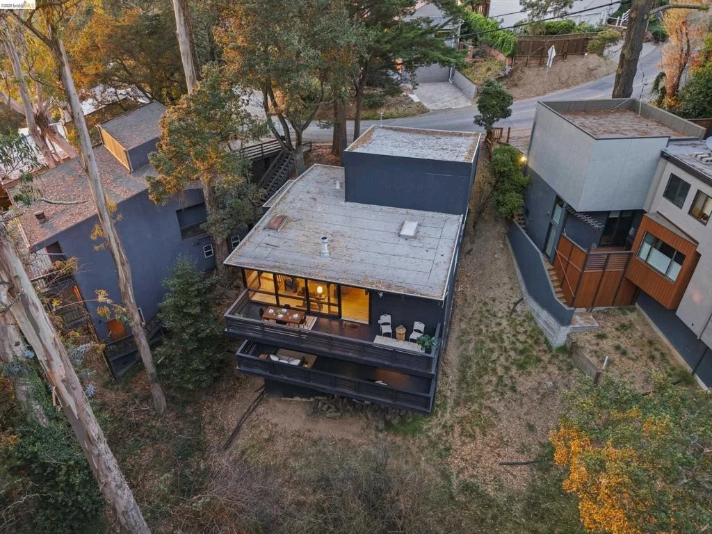 Photo of 6064 Colton Blvd