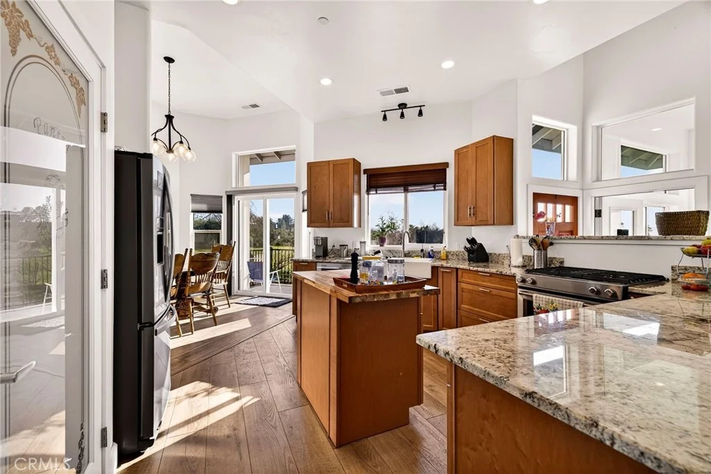 Photo of 4620 Sandpiper