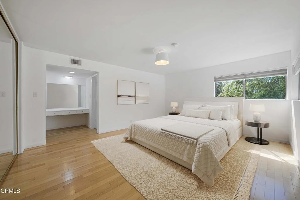Photo of Unit 1 at 389 Cliff Drive