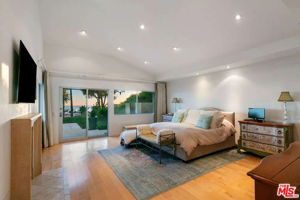 Photo of 24518 Vantage Point Terrace