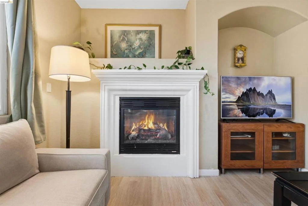 Photo of 1842 Sanger Peak Way