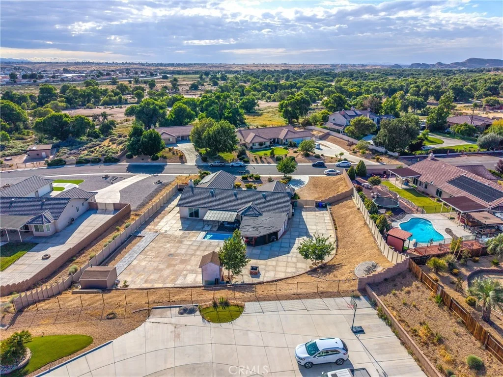 Photo of 13997 Riverside