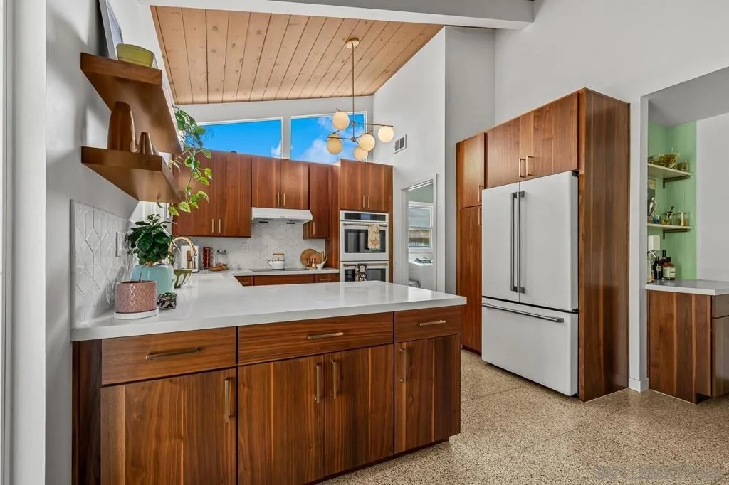 Photo of 2208 Sunset Drive