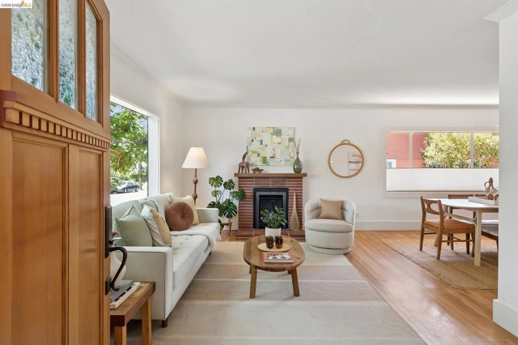 Photo of 1645 Capistrano Ave