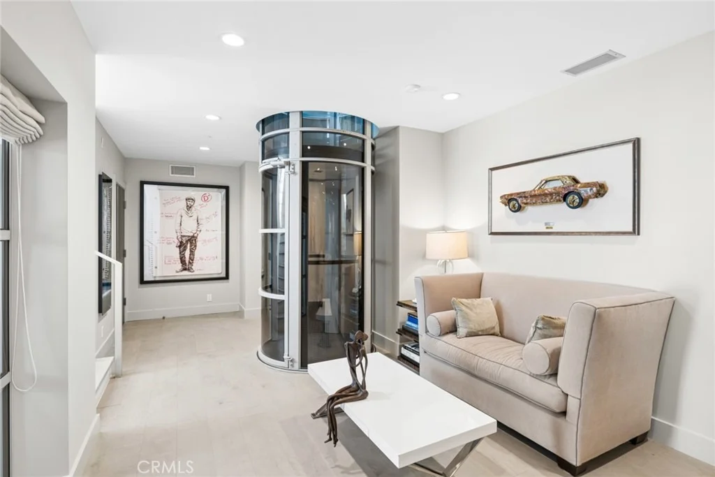 Photo of 820 Emerald Bay