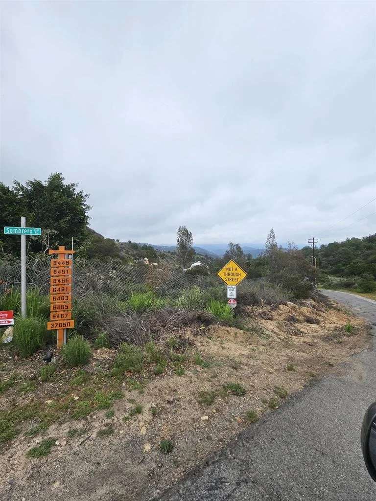 Photo of 6465 Rainbow Heights