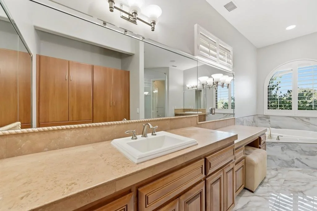 Photo of 14040 Iris Lane
