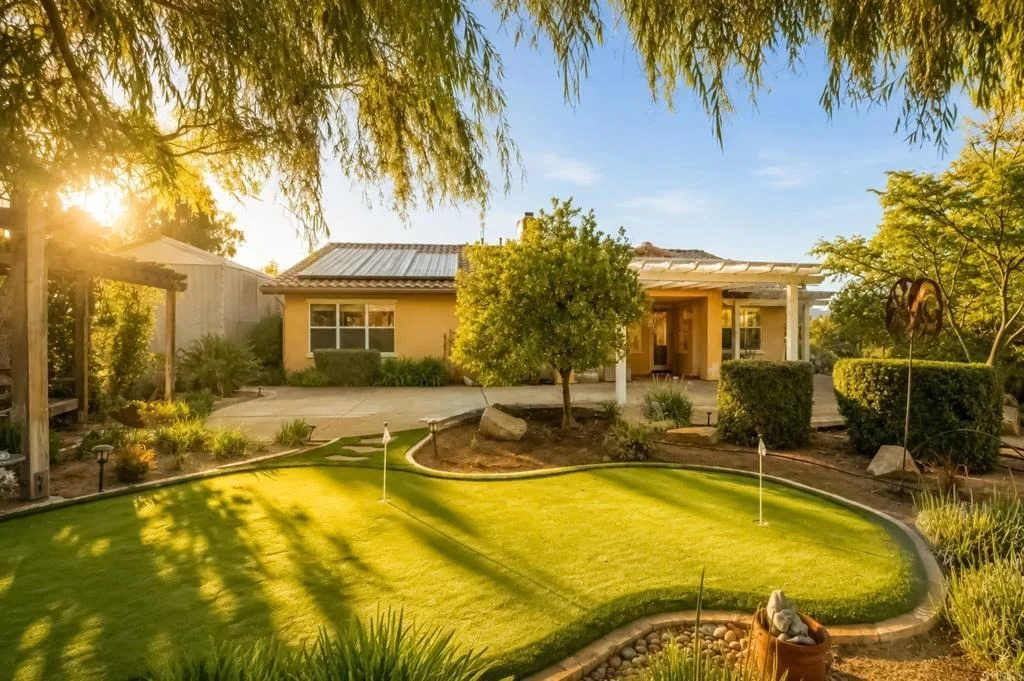Photo of 2527 Southern Oak Road