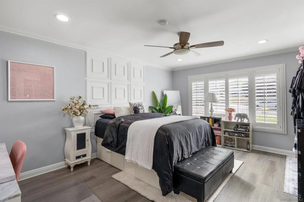 Photo of 3037 Camarillo Ave.