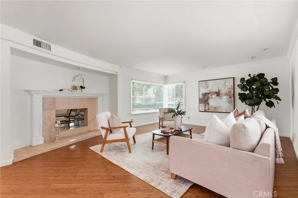 Photo of 17382 Jacaranda