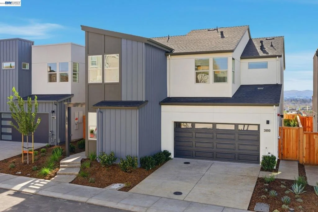 Photo of 3830 Viggo Way