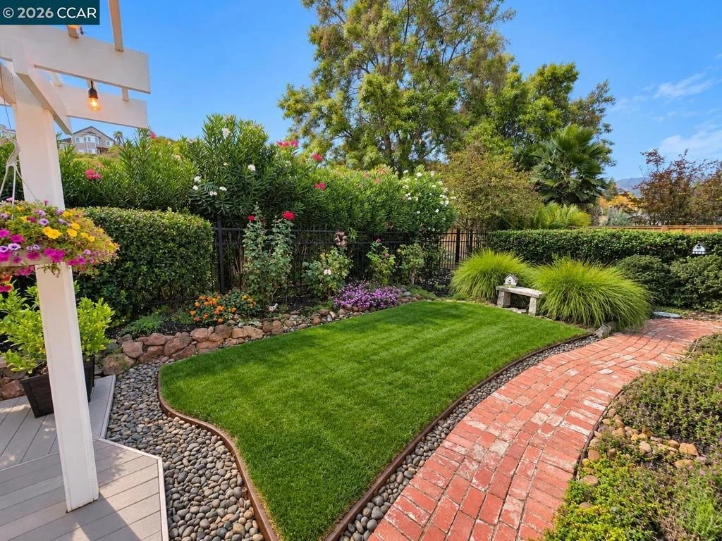 Photo of 1808 Eagle Peak Ave
