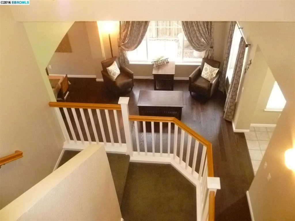 Photo of 1255 HALLMARK WAY