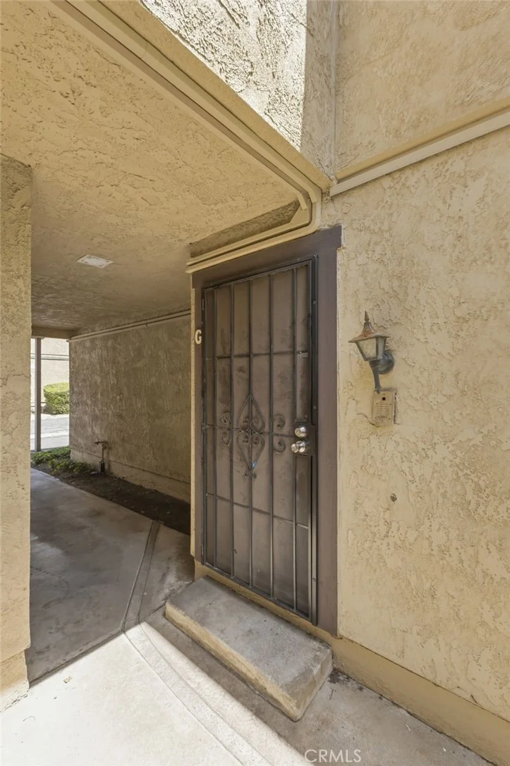 Photo of Unit G at 9362 Shadowood Drive