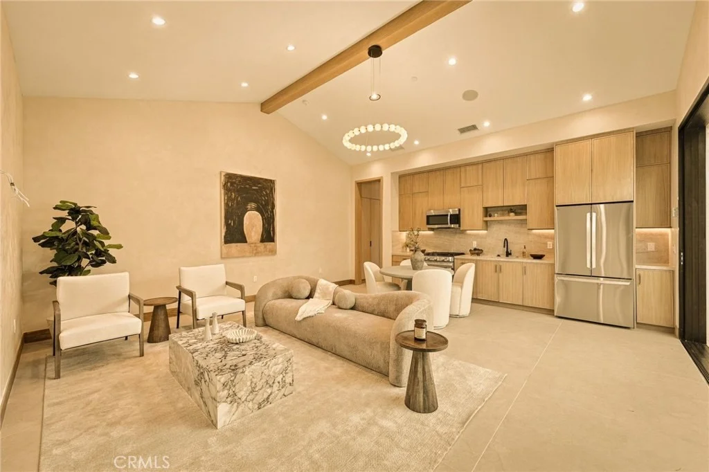 Photo of 16658 Addison
