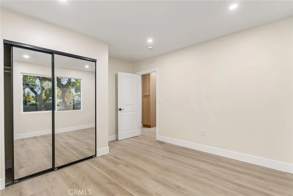 Photo of 700 W 10th Street