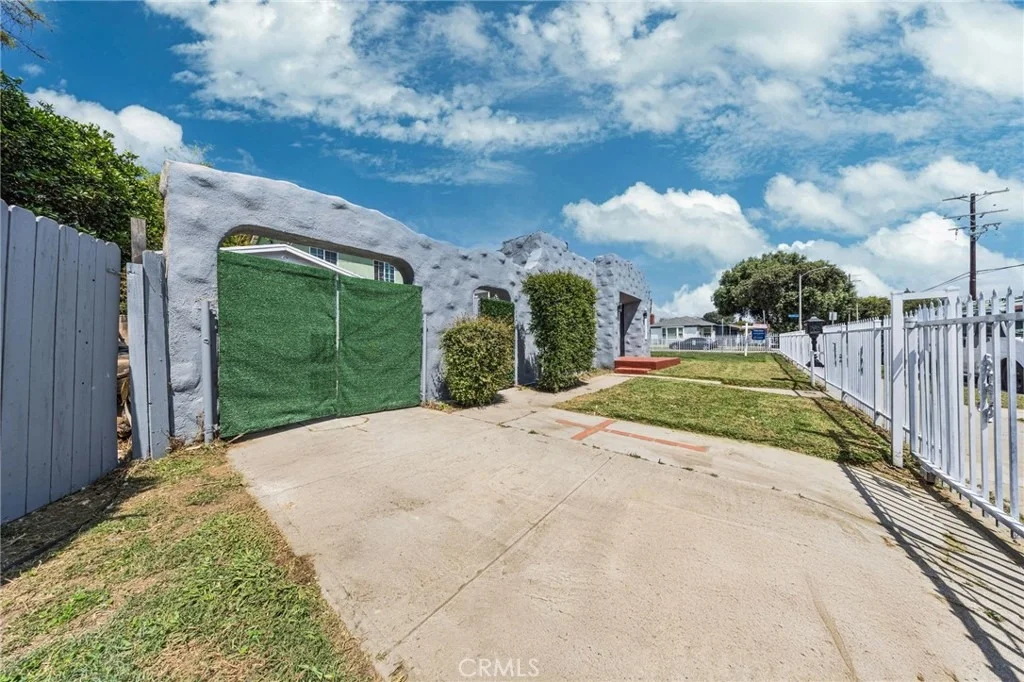 Photo of 6639 Muriel Avenue