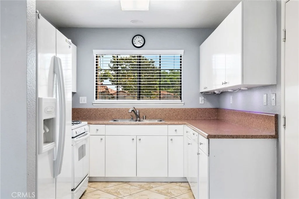 Photo of 1041 Mountain View
