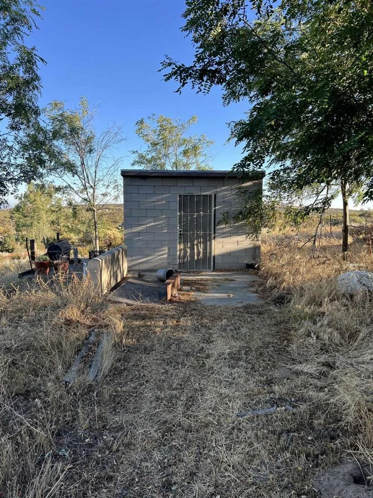 Photo of 2175 Tierra Del Sol Road