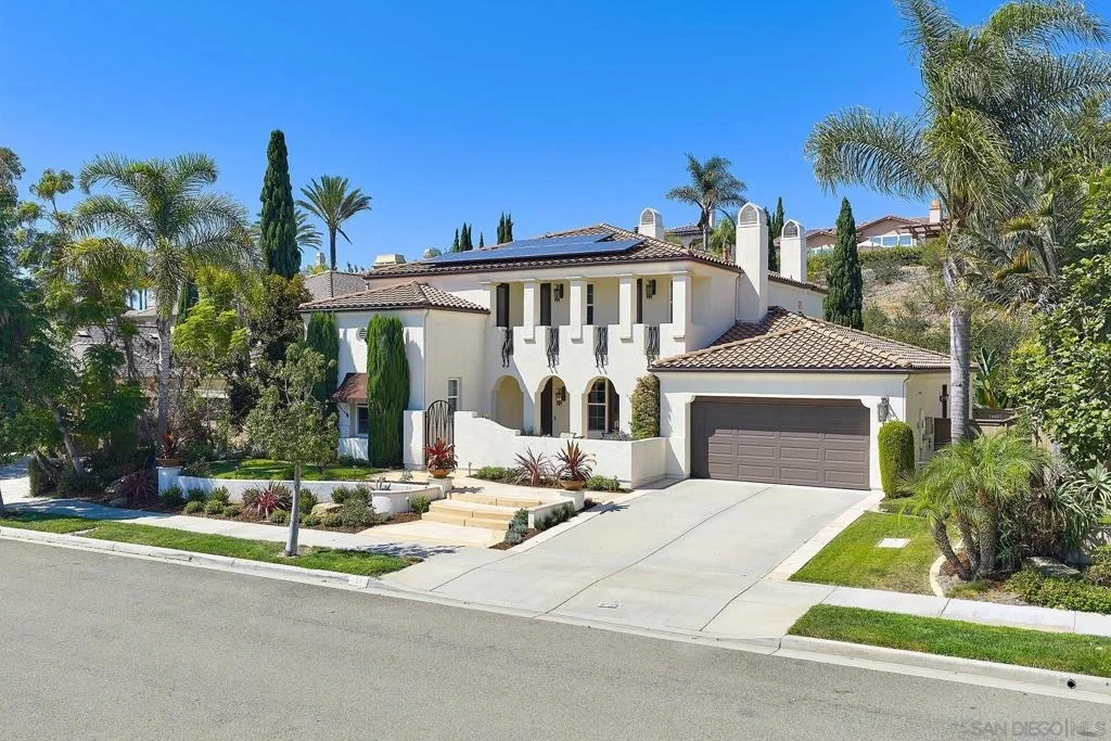 Photo of 7598 Circulo Sequoia