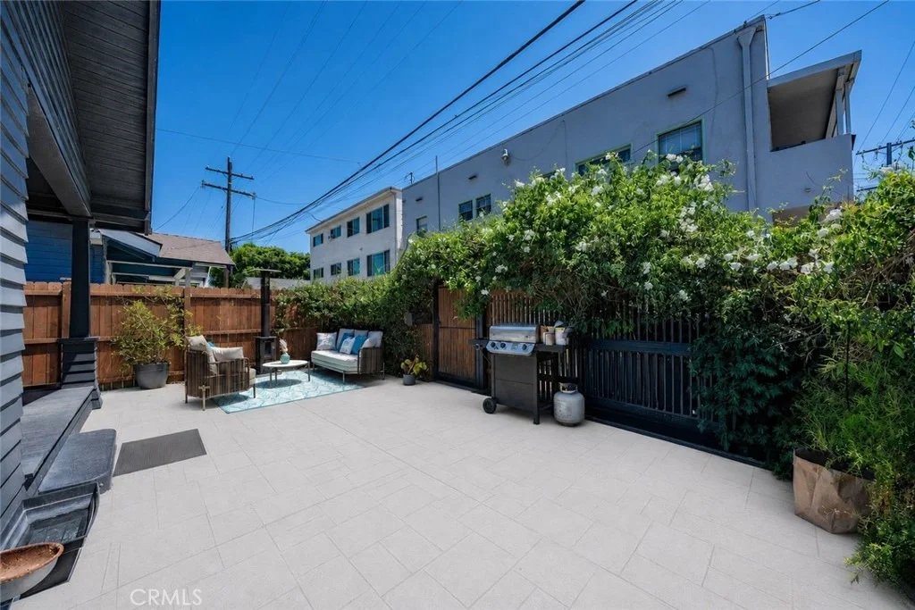 Photo of 523 Olive
