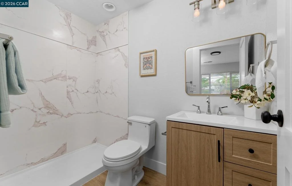 Photo of 103 Cataline Ave