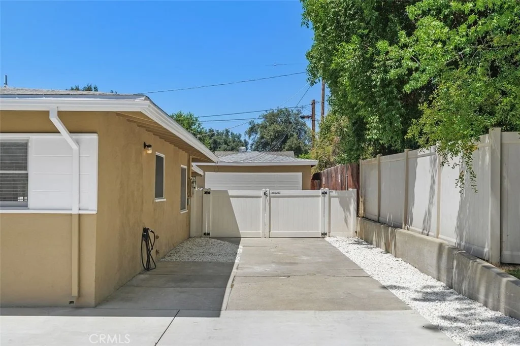 Photo of 3439 Mono Drive