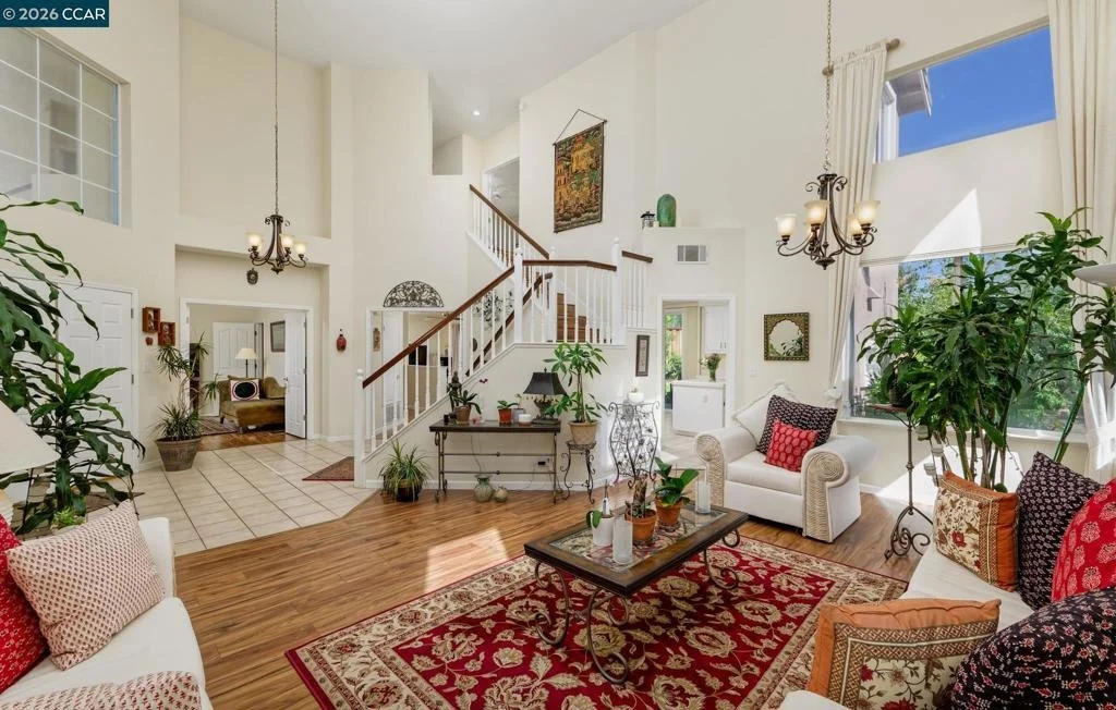 Photo of 1315 Oak Crest Way
