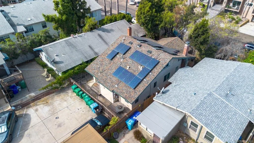 Photo of 3973 8th Ave