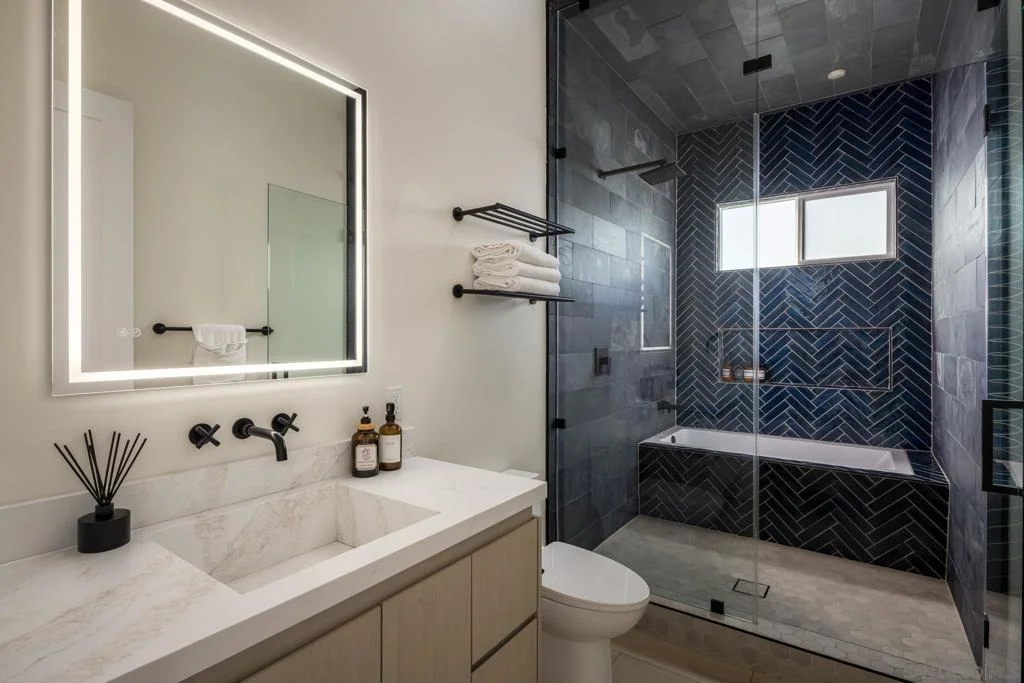 Photo of 5140 Los Robles Drive