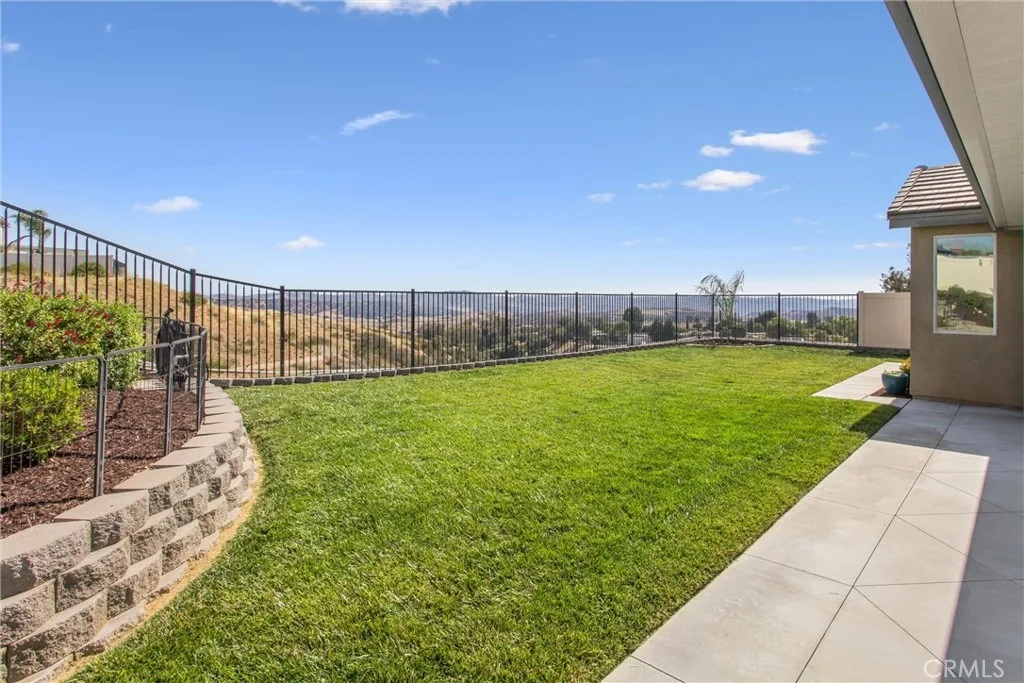 Photo of 402 Buena Mesa Dr