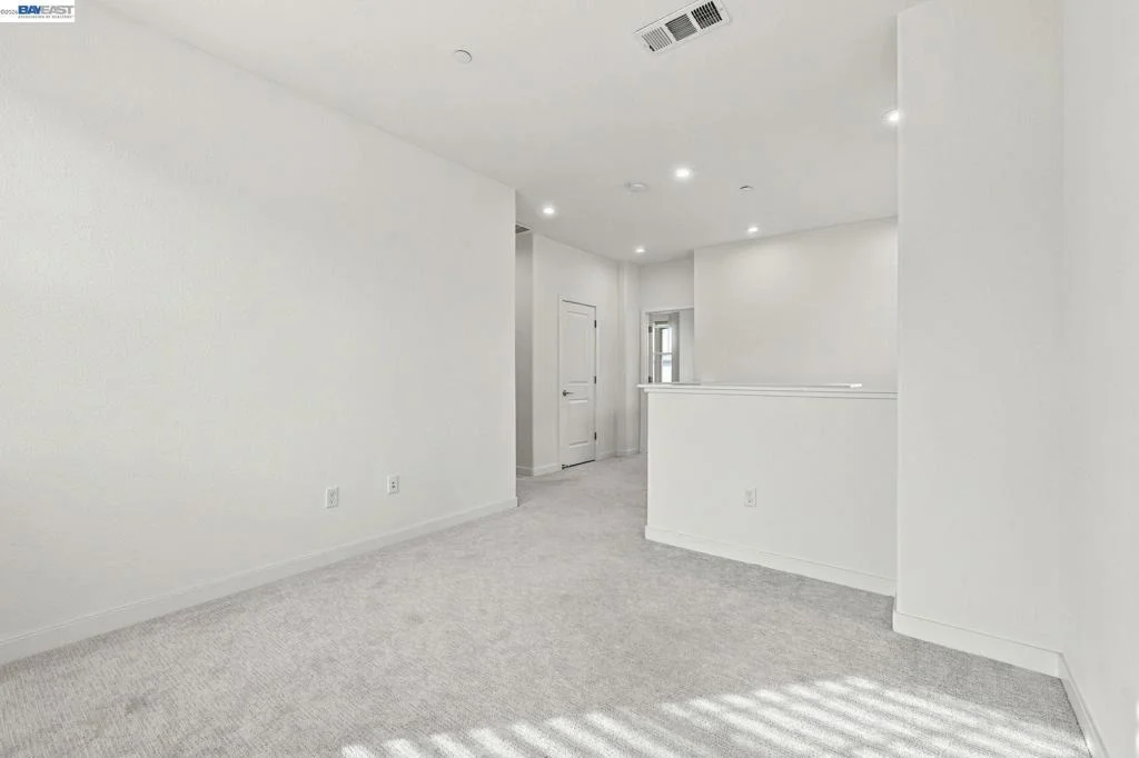 Photo of 617 Whisper Ln