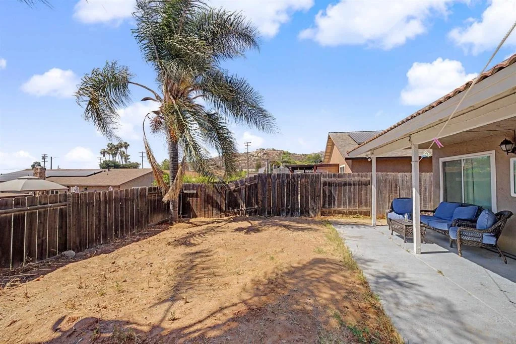 Photo of 1284 Bates Ln