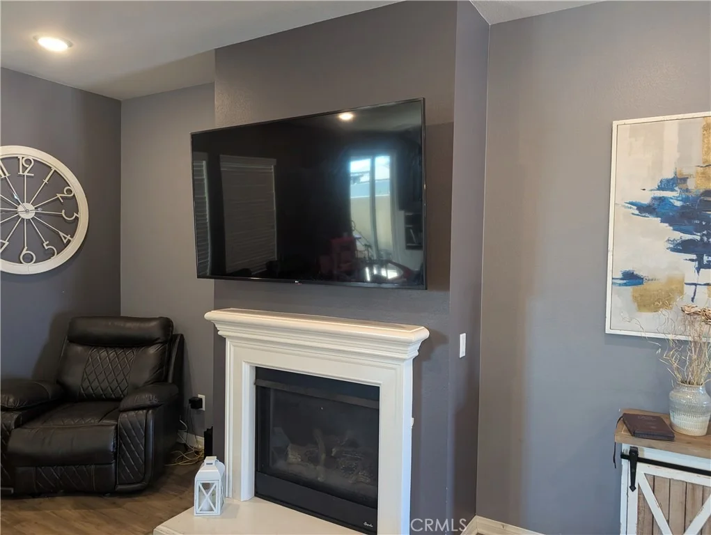Photo of 26439 Redoak Street