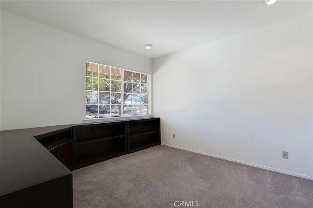 Photo of 2574 Sirius Street