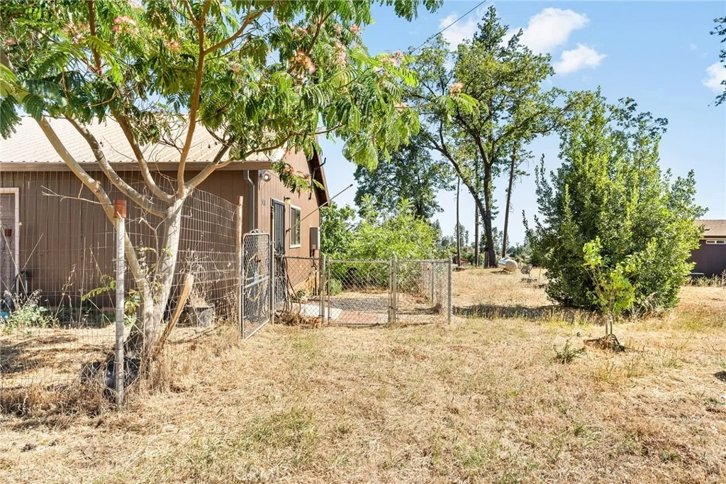 Photo of 5492 Edgewood Lane
