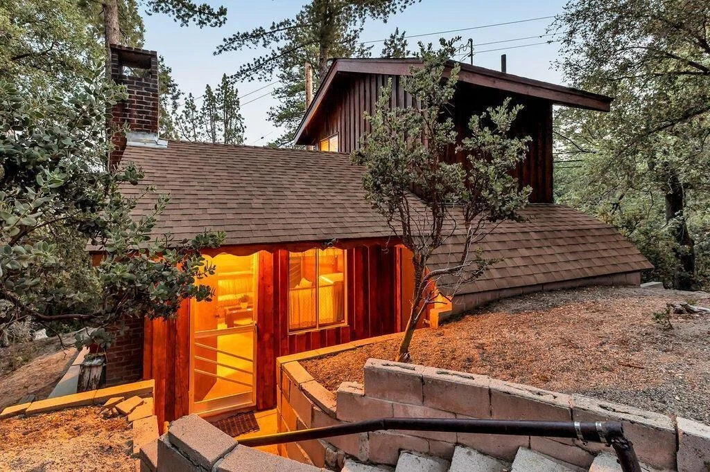 Photo of 53033 Mountain View Drive
