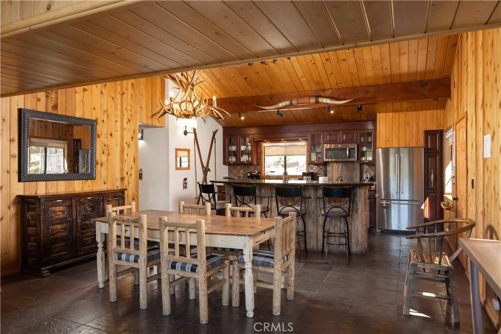 Photo of 43939 Yosemite Drive
